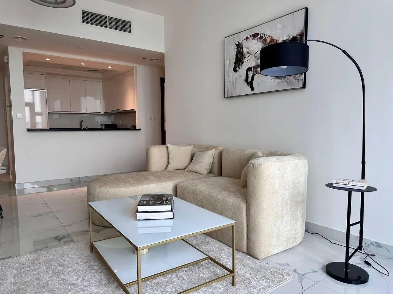 Stunning Apartment In The Heart Of Dubai - Canal View